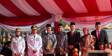 Kemerdekaan RI ke-80, Gubernur Lampung Serahkan Remisi Umum dan Dasawarsa bagi Warga Binaan Lapas Narkotika Bandar Lampung