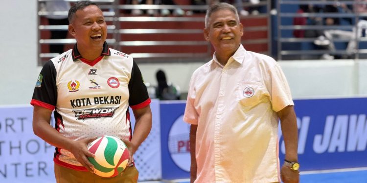 Wali Kota Bekasi Tri Adhianto Sambut Atlet Voli se-Jabar di Babak Kualifikasi PORPROV XV
