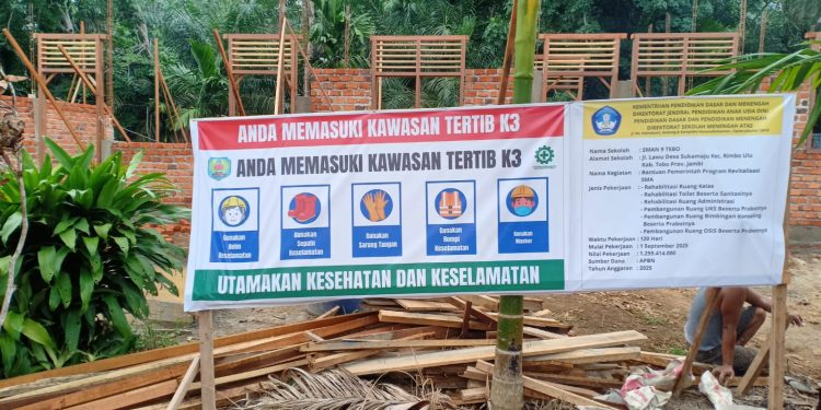 Proyek Swakelola 1.259.414.000 SMAN 9 Tebo Sarat Masalah , Pengerjaan Asal Jadi Dan Tidak Transparan,