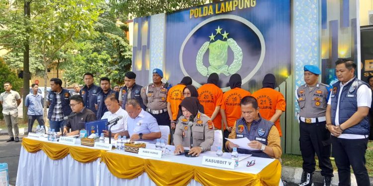 Skenario Sextortion: Napi Menyamar Jadi Polisi, Korban Diperas dengan Video