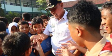 Kasus Oknum Guru SMPN 13, Wali Kota Bekasi Menangis di Hadapan Siswa: Jangan Takut Speak Up”.