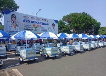 Pemkot Bandar Lampung Dorong UMKM Naik Kelas Lewat Bantuan 100 Gerobak Motor Listrik