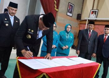 Wali Kota Tri Adhianto Lantik 385 PPPK dan PNS Baru, Tegaskan Kinerja Harus Lebih Maksimal