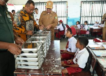 Sekda Jalan Berutu Melaunching Program Makan Gratis di Kabupaten Pakpak Bharat