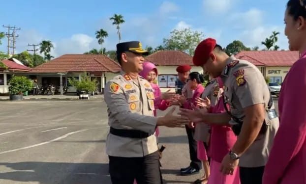 Kapolres Tebo AKBP.Triyanto.S.I.K., SH.MH. Pimpin Upacara Serah Terima Jabatan Kasat Reskrim Polres Tebo sekaligus Pelantikan Kasiwas Polres Tebo