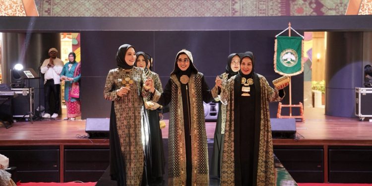 Bekasi City Fashion Movement (BCFM) 2025 Resmi Dibuka, Rayakan Keberagaman dan Kreativitas Fashion Lokal