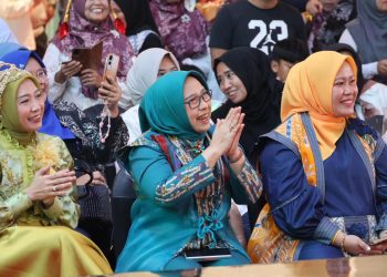 TP PKK Kota Bekasi Ikuti Parade dan Fashion Show di BCFM 2025