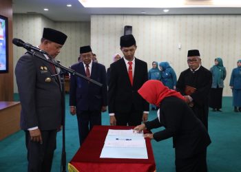 Lantik 44 Pejabat, Ini Pesan Wali Kota Bekasi