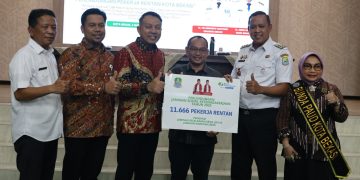 Wali Kota Bekasi Luncurkan Program SIGAP, Hadirkan Perlindungan Nyata untuk Pekerja Rentan