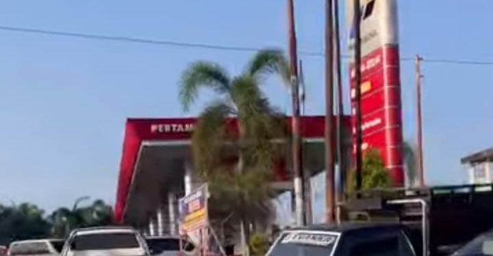 PELANGSIR BBM DI BEBERAPA KABUPATAN DI PROVINSI JAMBI GUNAKAN BBM PERTALITE DAN SOLAR BERSUBSIDI DIDUGA UNTUK AKTIVITAS TAMBANG ILEGAL