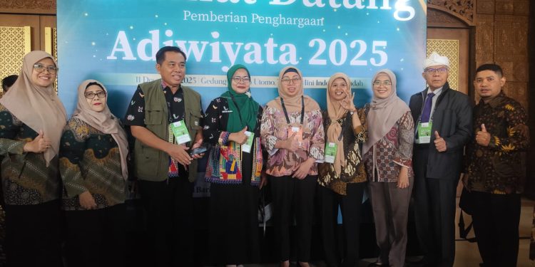 Lima Sekolah di Kota Bekasi Raih Penghargaan Adiwiyata Nasional 2025