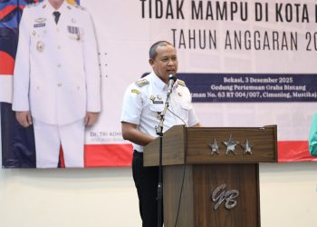 Wali Kota Bekasi Serahkan Beasiswa bagi Mahasiswa/i Tidak Mampu, Komitmen Pemerintah Kota Bekasi Perluas Akses Pendidikan Tinggi