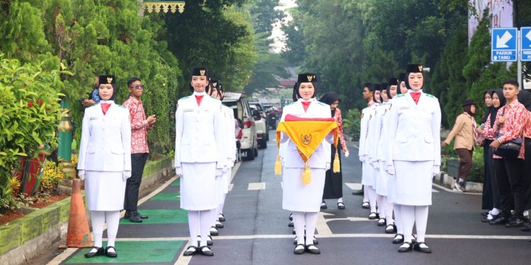 Peringatan Hari Ibu, Wali Kota Bekasi Apresiasi Peran Perempuan Menuju Indonesia Emas 2045