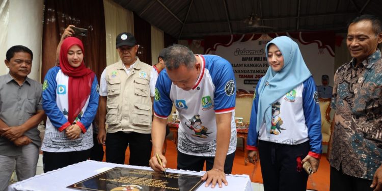 Peresmian Taman Joglo RW 12 Bekasijaya, Tri: Ruang Terbuka untuk Berkumpul, Menenangkan Diri, dan Berolahraga