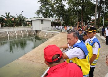 Cegah Banjir di Bekasi Barat, Wali Kota Bekasi Tri Resmikan Polder Griya Bintara.