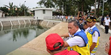 Cegah Banjir di Bekasi Barat, Wali Kota Bekasi Tri Resmikan Polder Griya Bintara.