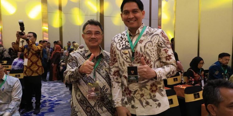 Menuju Jaminan Kesehatan Menyeluruh, Wakil Wali Kota Bekasi Hadiri Pencanangan UHC Tahun 2026.