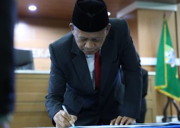 Pelantikan Pejabat Bapperida, Sekda Tegaskan Penguatan Perencanaan Berbasis Riset dan Inovasi