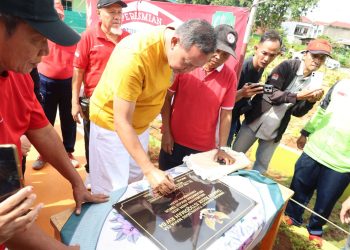 Ruang Hijau Bertambah, Wali Kota Bekasi Resmikan Taman Resik Istiqomah RW 04 Aren Jaya