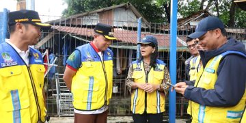 Wali Kota Bekasi Dengan Wakil Menteri PU Tinjau Lokasi Banjir, Bersinergi Bersama Menyiapkan Langkah Penanganan Terpadu