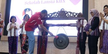 Wali Kota Bekasi Launching Sekolah Lansia KUN, Dorong Lansia Tetap Sehat dan Produktif