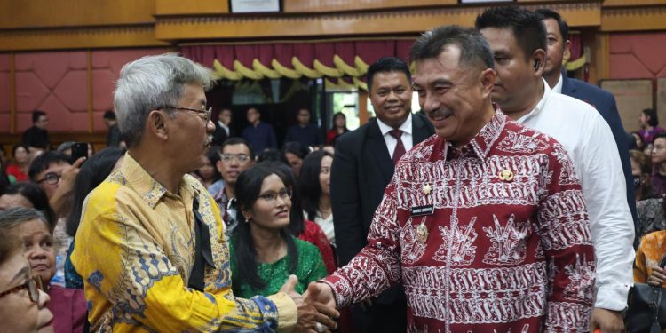 Hadir Natal ASN, Wawali Harris Bobihoe : Kita Keluarga Besar Untuk Wujudkan Kota Nyaman Dan Mensejahterakan Masyarakat