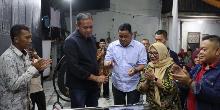 Realisasi RW Bekasi Keren, Wali Kota Bekasi Resmikan Pendopo RW 04 Teluk Pucung.