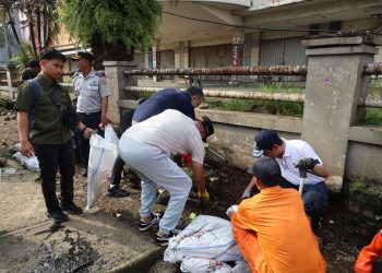 Menteri LH dan Wali Kota Bekasi Lakukan Korve di Sepanjang Jalan Juanda – Pasar Baru