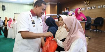 Pengajian Rutin Gabungan TP PKK Kota Bekasi Sambut Ramadhan dan Salurkan Bantuan untuk Aceh