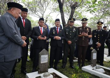 Jelang HUT Kota Bekasi, Tri Adhianto : Tabur Bunga Jadi Agenda Rutin Mengenang Jasa Pahlawan.