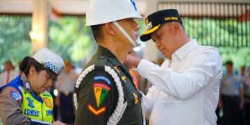 Wali Kota Bekasi Pimpin Apel Gabungan Tiga Pilar, Sampaikan Amanat Kapolri Jelang Pengamanan Arus Mudik