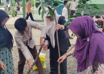 Peduli Lingkungan, SMA Negeri 2 Sukatani Selenggarakan Pesantren Ekologi Ramadan