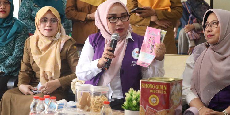 TP PKK Kota Bekasi Monitoring 6 SPM di Posyandu Kenari, Dorong Edukasi Vaksinasi dan Transformasi Layanan Terintegrasi