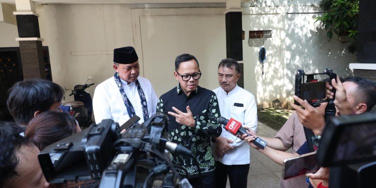 Wali Kota Bekasi Sambut Kunjungan Wamendagri, Bahas Kebijakan WFH: Pastikan Pelayanan Tetap Optimal