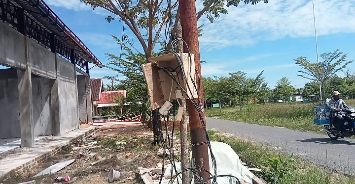 Pembangunan Gedung Koperasi Merah Putih di Blambangan Umpu Tanpa Papan Proyek, Diduga Gunakan Listrik Ilegal