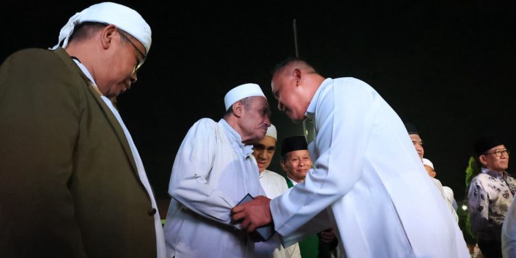 Turut Berangkat ke Tanah Suci, Wali Kota Bekasi Serahkan Sementara Roda Pemerintahan Kepada Wakil Wali Kota