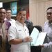 Dirjen Dukcapil dan Pemkab Bekasi Serahkan Dokumen Adminduk dan Santunan bagi Keluarga Korban KRL