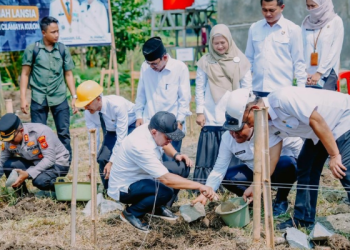 Bupati Aep Luncurkan Program Rumah Lansia, Pemkab Karawang Perluas ke Tiga Kecamatan