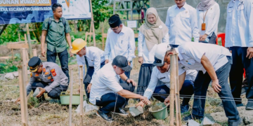 Bupati Aep Luncurkan Program Rumah Lansia, Pemkab Karawang Perluas ke Tiga Kecamatan