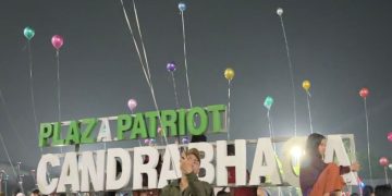 Balon Terbang Jadi Magnet Hiburan Akhir Pekan Warga di Plaza Patriot Chandrabhaga