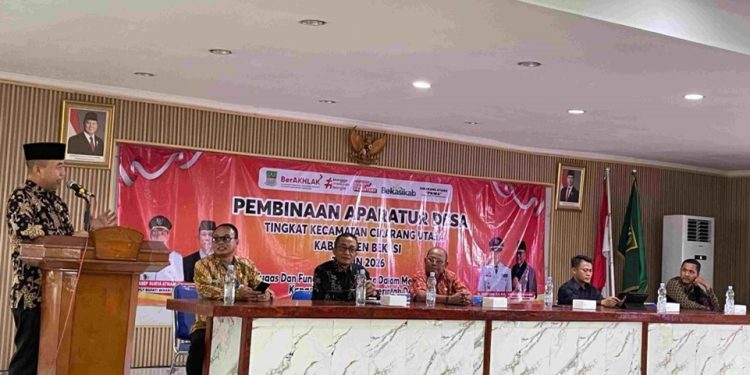 Camat Cikarang Utara Minta Aparatur Desa Lebih Profesional dan Inovatif dalam Melayani Masyarakat
