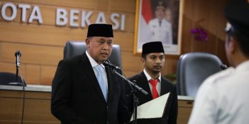 Lantik 24 Pejabat, Wali Kota Bekasi Minta ASN Terbuka Terhadap Kritik Masyarakat.