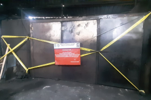 PHOTO 2 Tegakkan Aturan Lingkungan, Gakkum DLH Kota Bekasi Segel Pabrik Arang di Sumur Batu