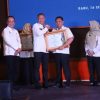 INSPEKTORAT DAERAH : Sekretaris Inspektorat Daerah Kabupaten Bekasi Nano Setiana menerima penghargaan, Juara I Lomba Pariwara Antikorupsi kategori On Ground Activation pada ajang Digital Komunikasi Festival (Digikomfest) 2026.